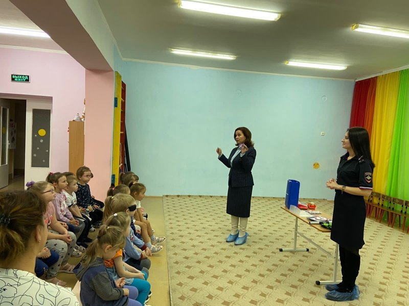 В Республике Марий Эл для воспитанников детского сада «Солнышко» проведены занятия по финансовой грамотности и безопасности дорожного движения